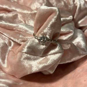 Sterling silver snowflake ring